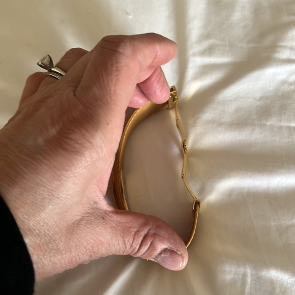 Vintage Gucci Watch - Picture 9 of 13